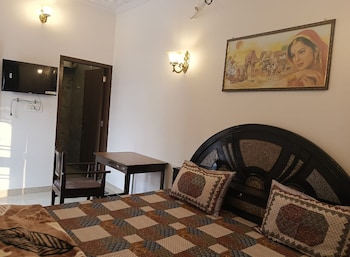 room-image