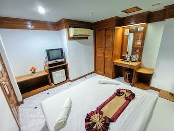 room-image