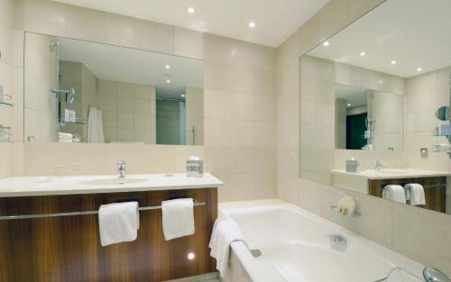 room-image