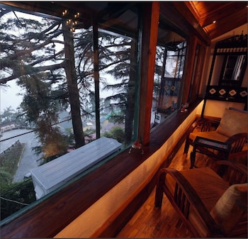 room-image