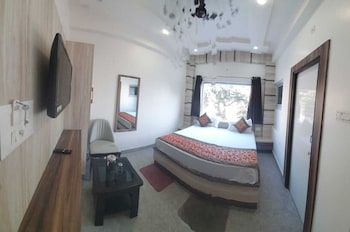 room-image
