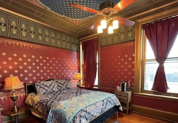 room-image