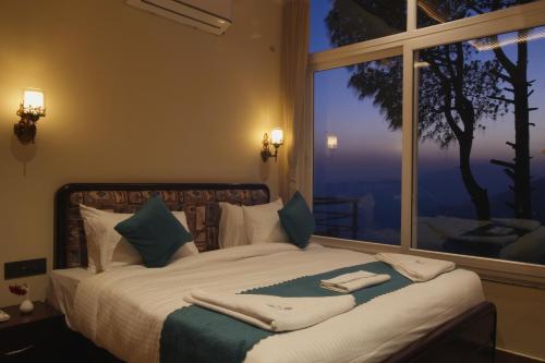 room-image