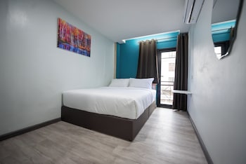 room-image