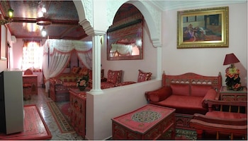 room-image