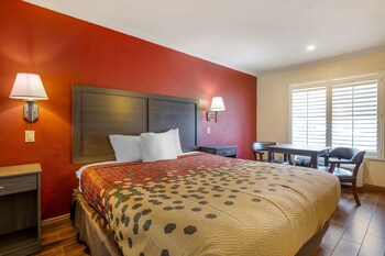 room-image