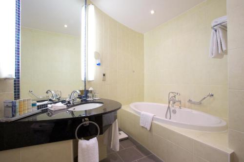 room-image
