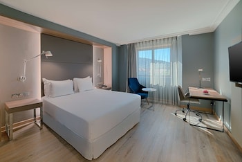 room-image