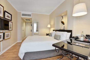 room-image