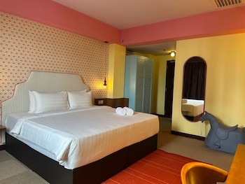 room-image