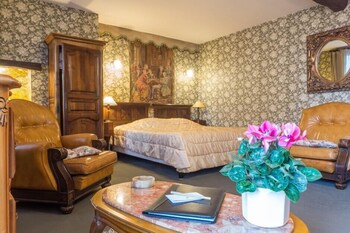 room-image