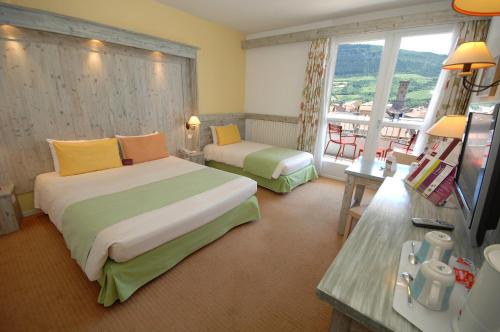 room-image