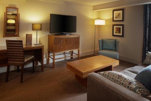 room-image