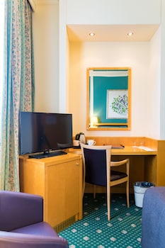 room-image