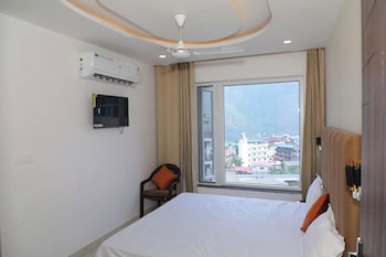room-image