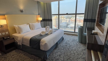 room-image
