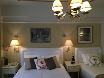room-image