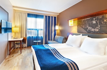 room-image