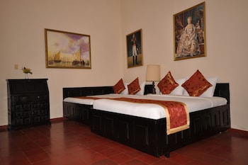 room-image