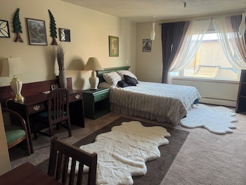 room-image