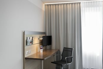 room-image