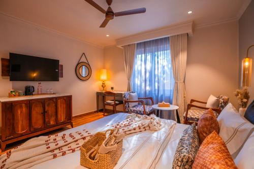 room-image