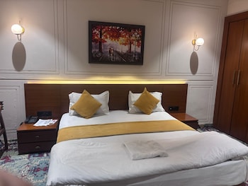 room-image