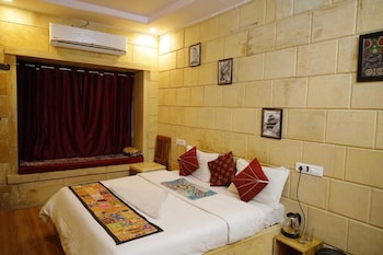 room-image