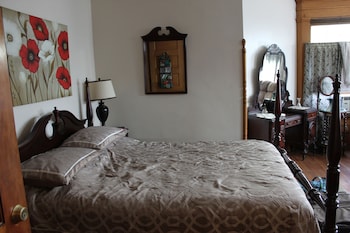 room-image
