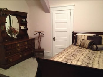 room-image