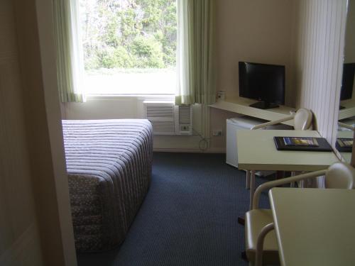 room-image