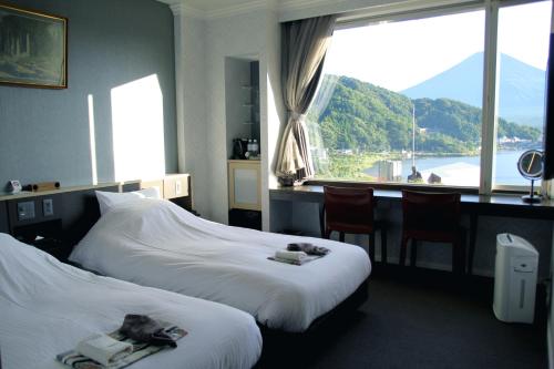 room-image