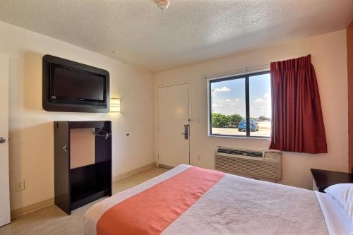 room-image