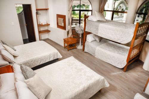 room-image