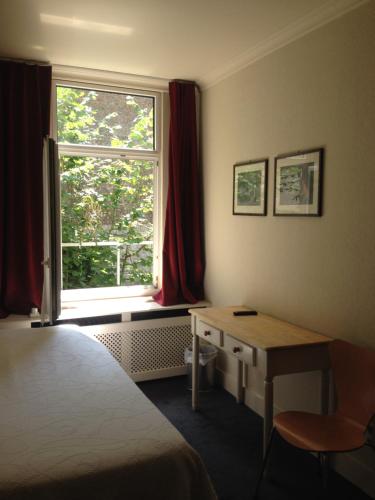 room-image