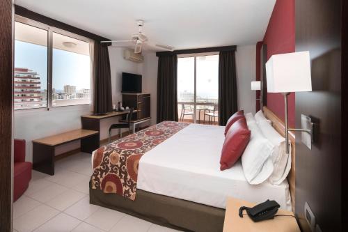 room-image