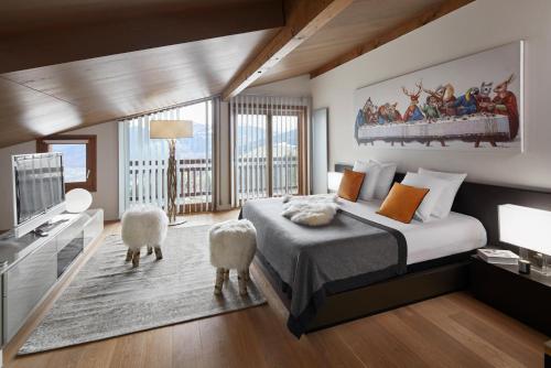 room-image