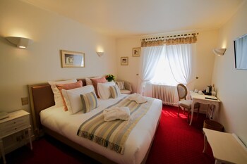 room-image