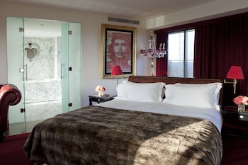 room-image