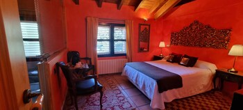 room-image