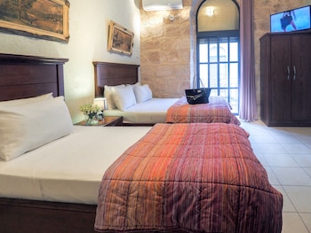 room-image