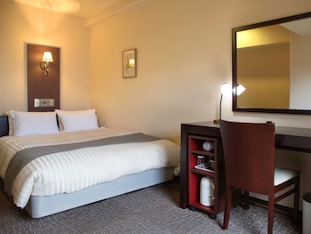 room-image